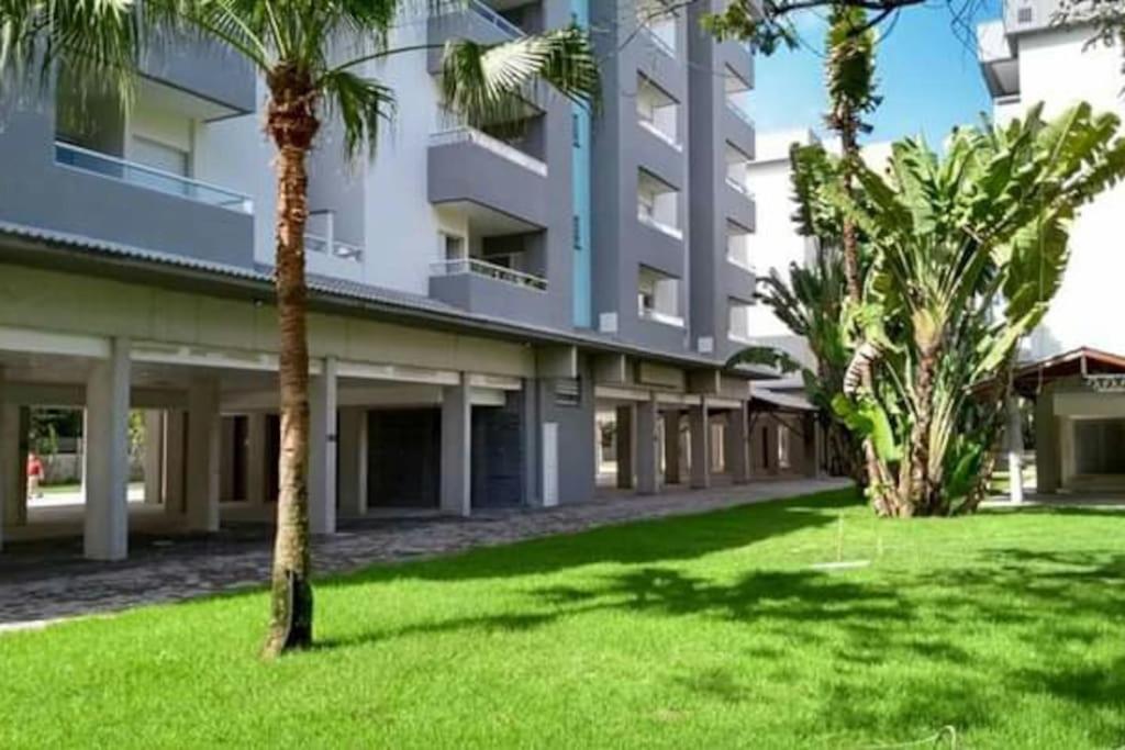 Varanda Gourmet, 05 Piscinas, Elevador E Wi-Fi No Condominio Passaredo 乌巴图巴 外观 照片