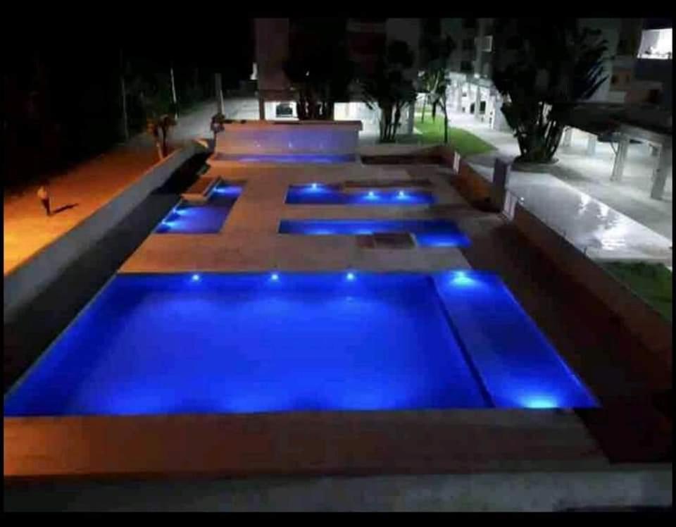 Varanda Gourmet, 05 Piscinas, Elevador E Wi-Fi No Condominio Passaredo 乌巴图巴 外观 照片